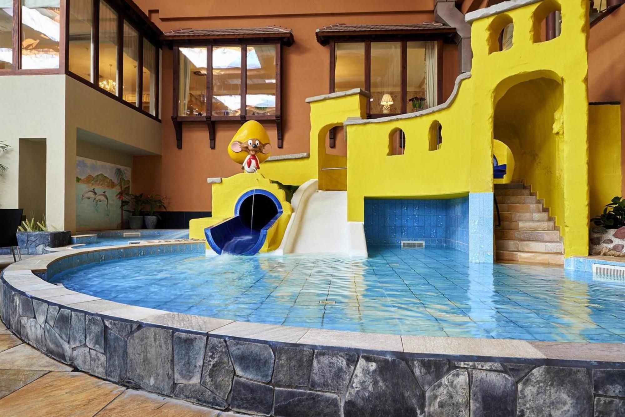 Holiday Resort Van Der Valk, Linstow Dobbin-Linstow エクステリア 写真